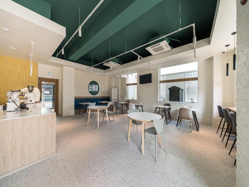 J-Top Hotel image