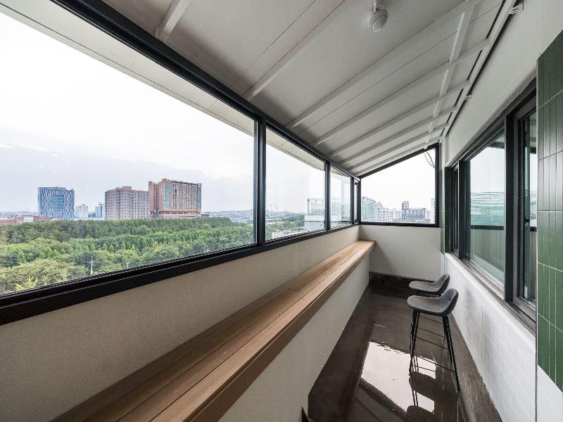 J-Top Hotel image