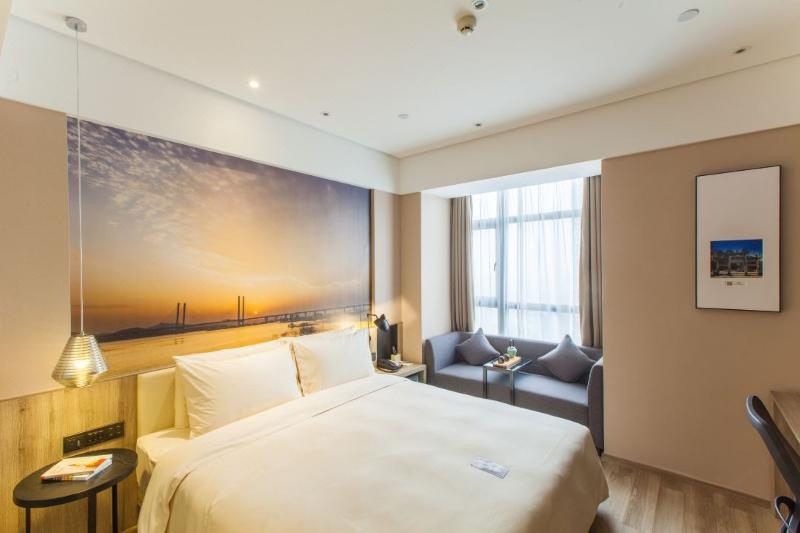 Atour Hotel (Changyang North Road) image