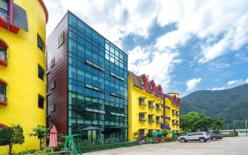 Hotel Baekdam image