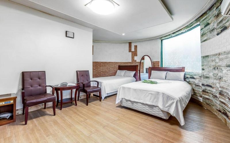 Hotel Baekdam image
