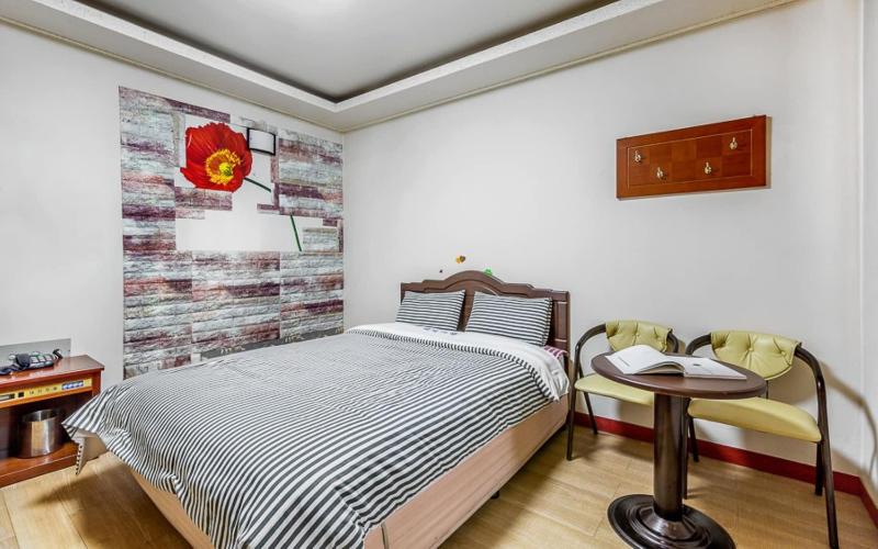 Hotel Baekdam image