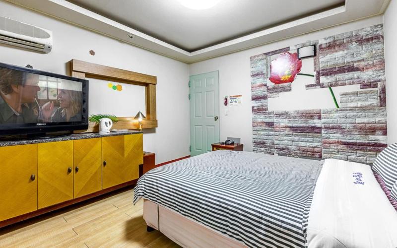 Hotel Baekdam image