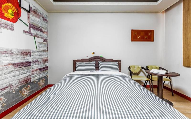 Hotel Baekdam image