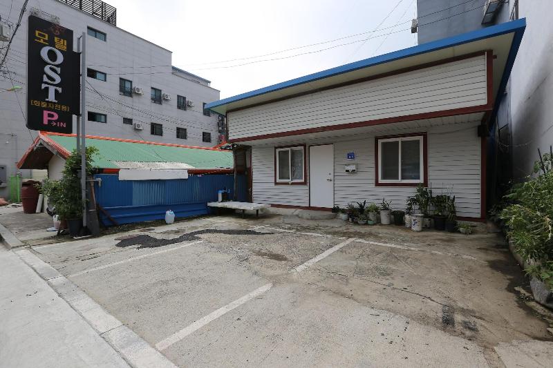 Ost Motel image