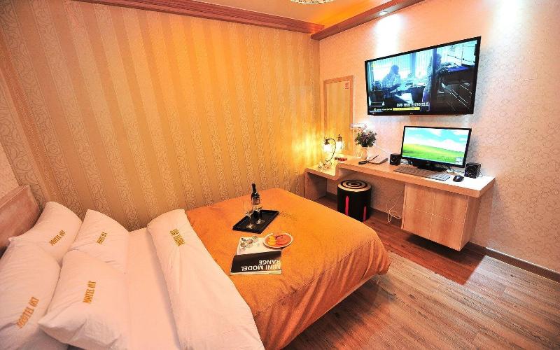 Ost Motel image