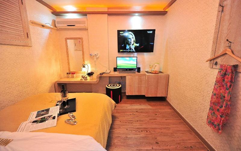 Ost Motel image