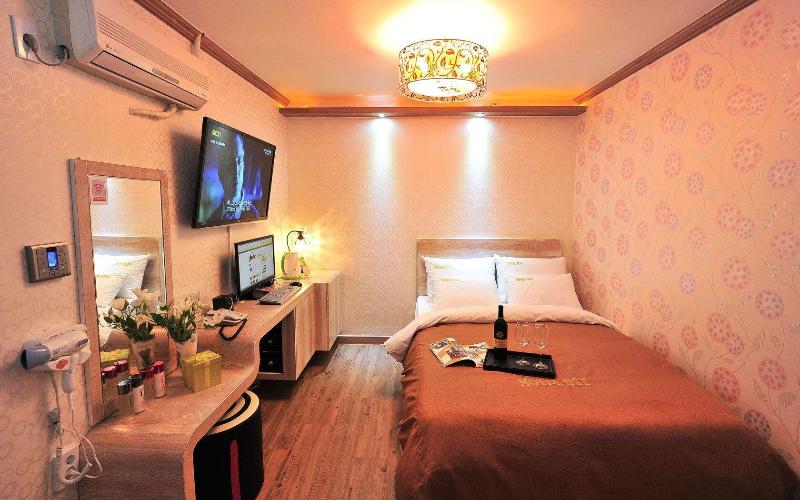 Ost Motel image