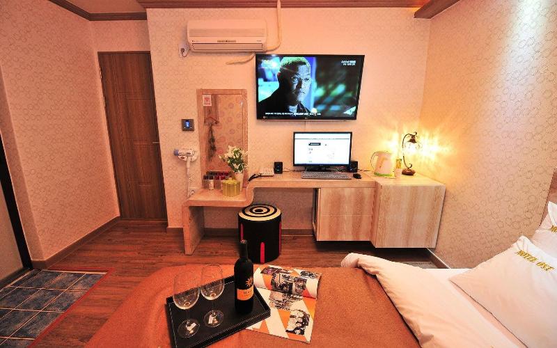 Ost Motel image