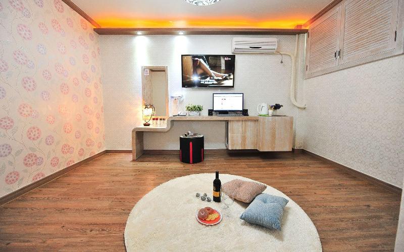 Ost Motel image