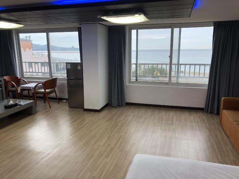 Mangsang Beach Hotel & Pension image