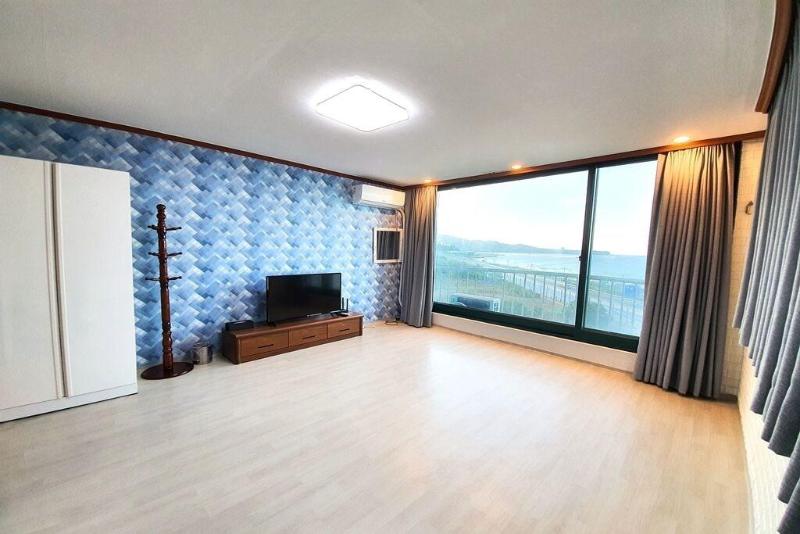 Mangsang Beach Hotel & Pension image