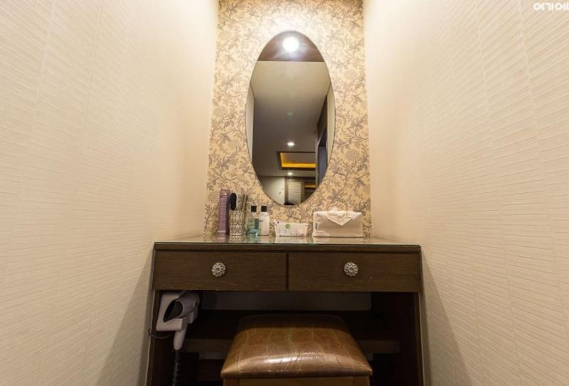 Main Motel image