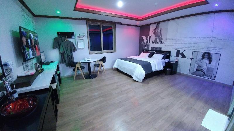 Seosan Hotel Iris image