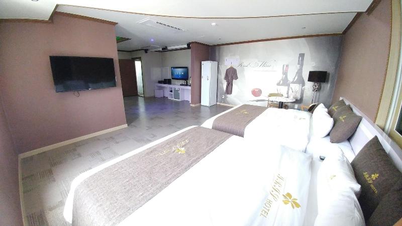 Seosan Hotel Iris image