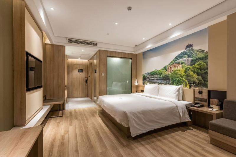 Atour Hotel Zhenjiang Nanxu Avenue Branch 5