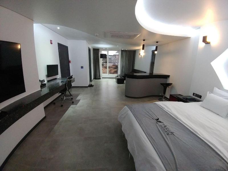 Aria Hotel Seosan image