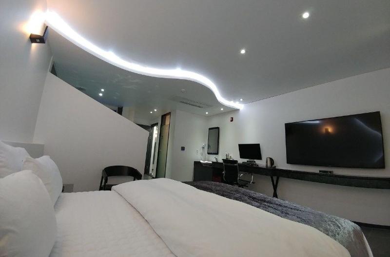 Aria Hotel Seosan image