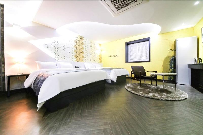Aria Hotel Seosan image