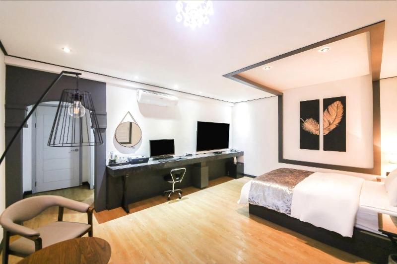 Aria Hotel Seosan image