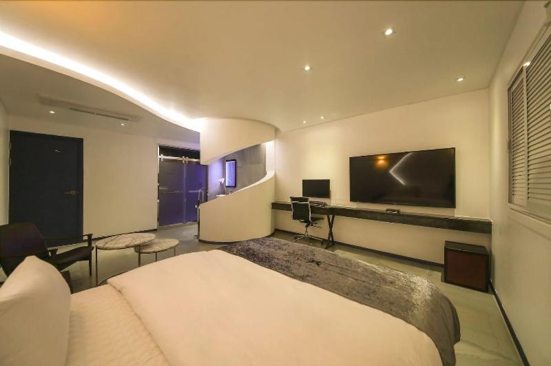 Aria Hotel Seosan image