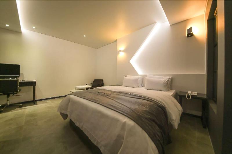 Aria Hotel Seosan image