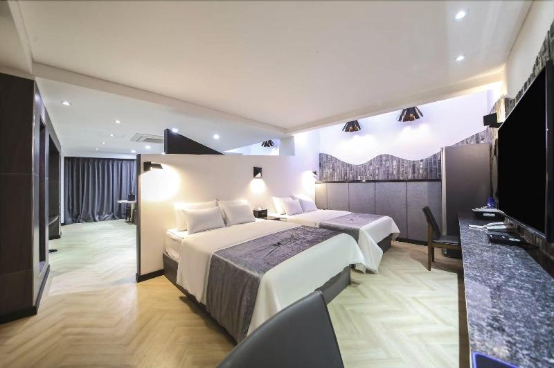 Aria Hotel Seosan image