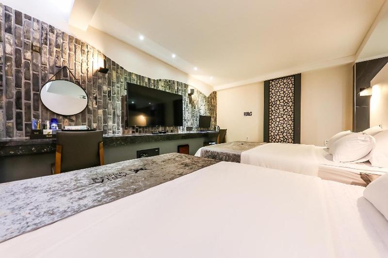 Aria Hotel Seosan image