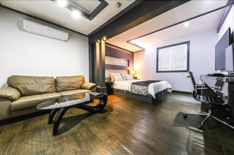 Aria Hotel Seosan image