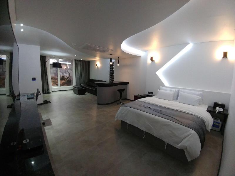 Aria Hotel Seosan image