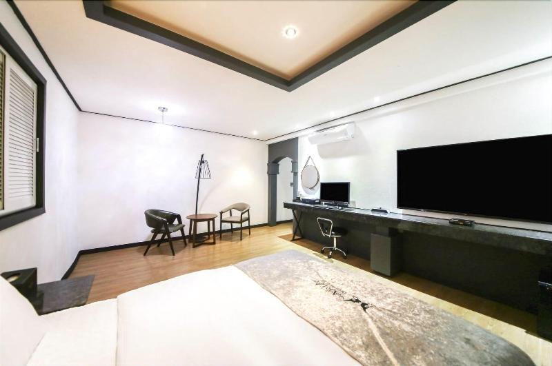 Aria Hotel Seosan image