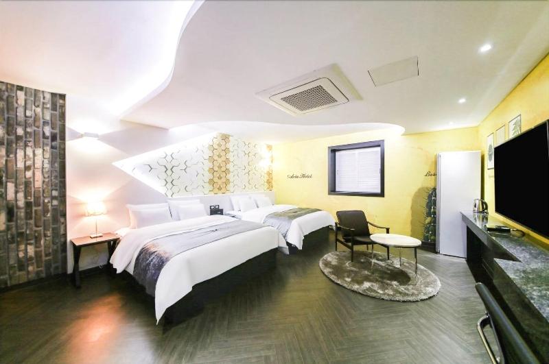 Aria Hotel Seosan image