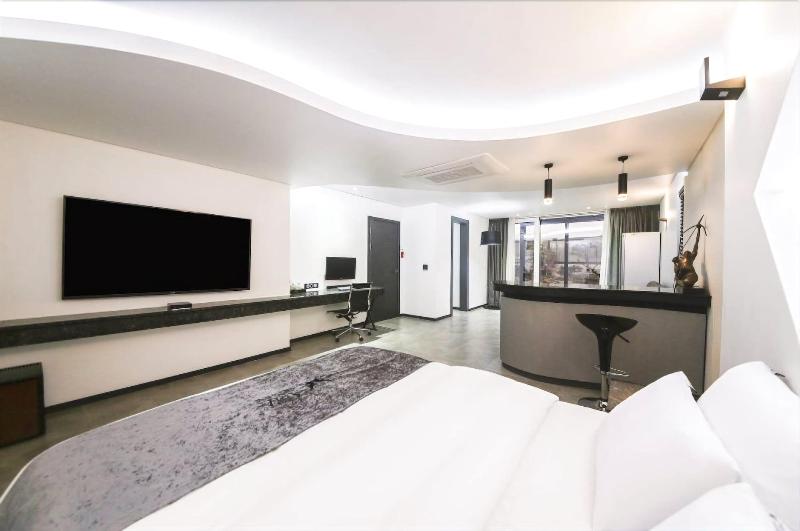 Aria Hotel Seosan image