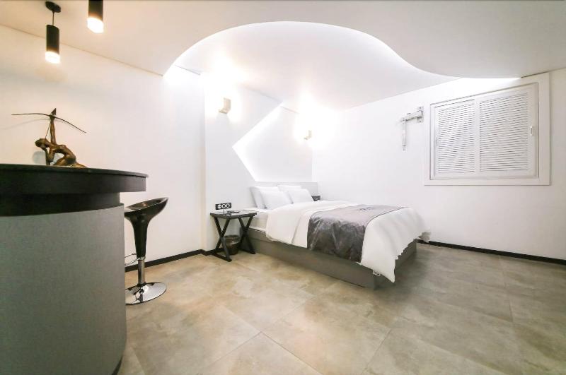 Aria Hotel Seosan image