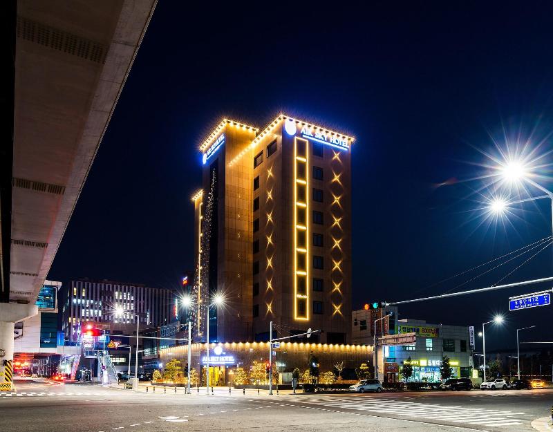 Air Sky Hotel image