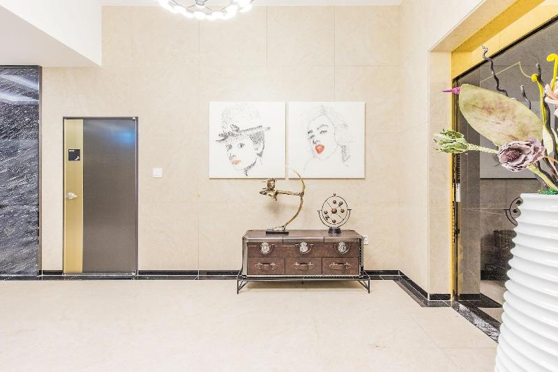 Air Sky Hotel image