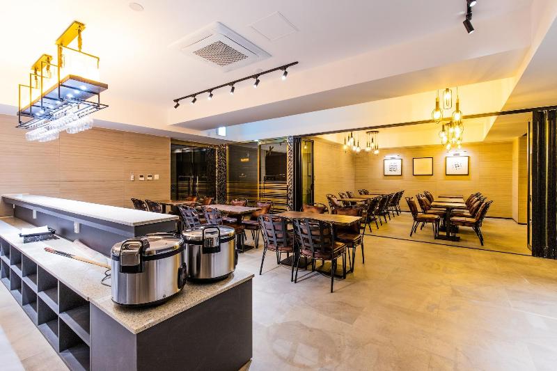 Air Sky Hotel image