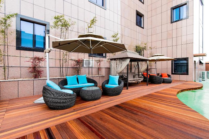 Air Sky Hotel image