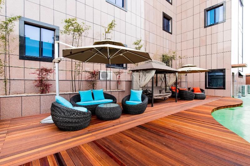 Air Sky Hotel image