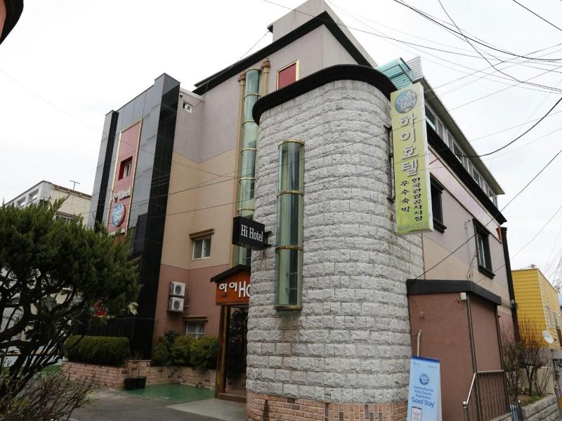 Hi Hotel image