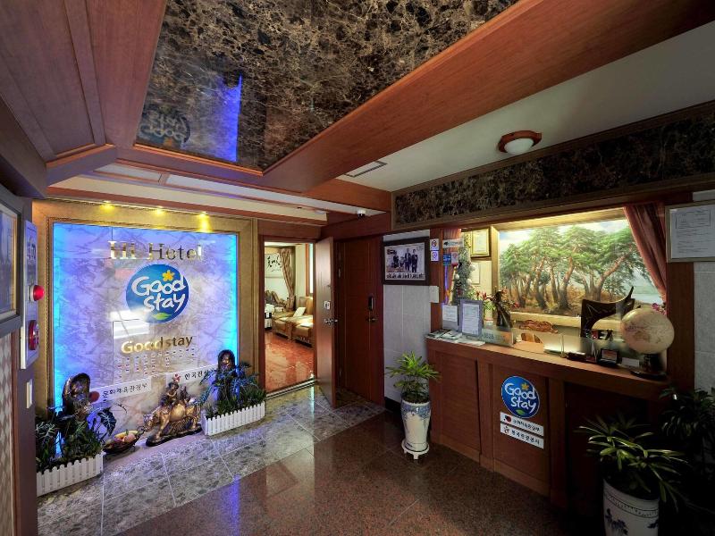 Hi Hotel image