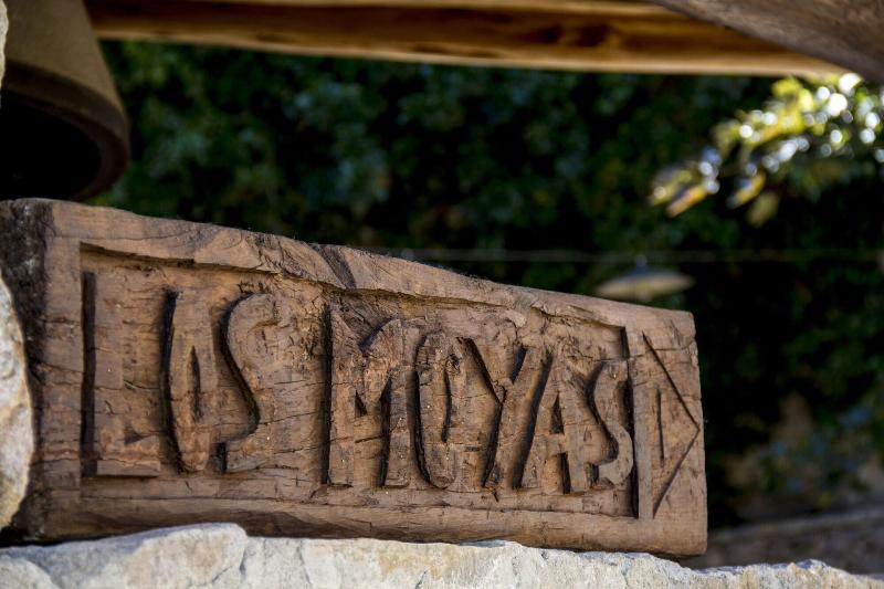 La Casa De Los Moyas image