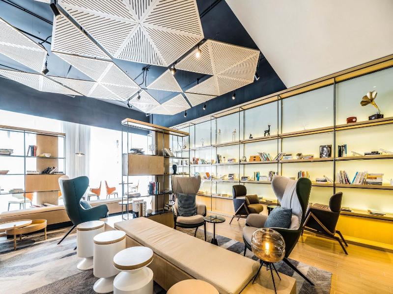 Atour Hotel South Bund image