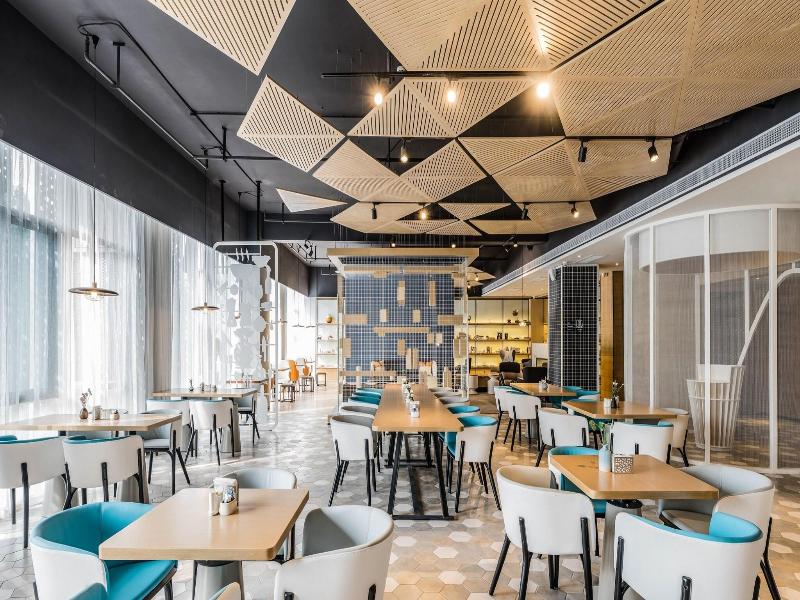 Atour Hotel South Bund image