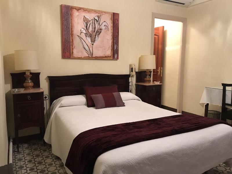 Hotel Suis image