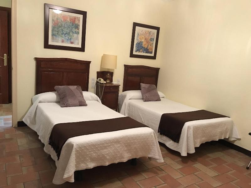 Hotel Suis image