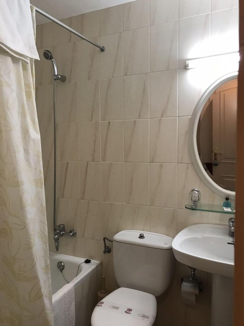 Hotel Suis image