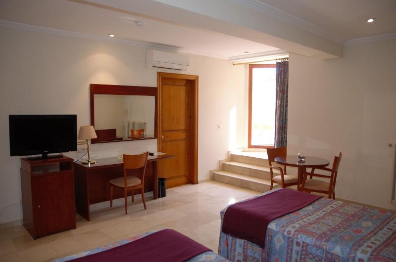 Hotel Suis image