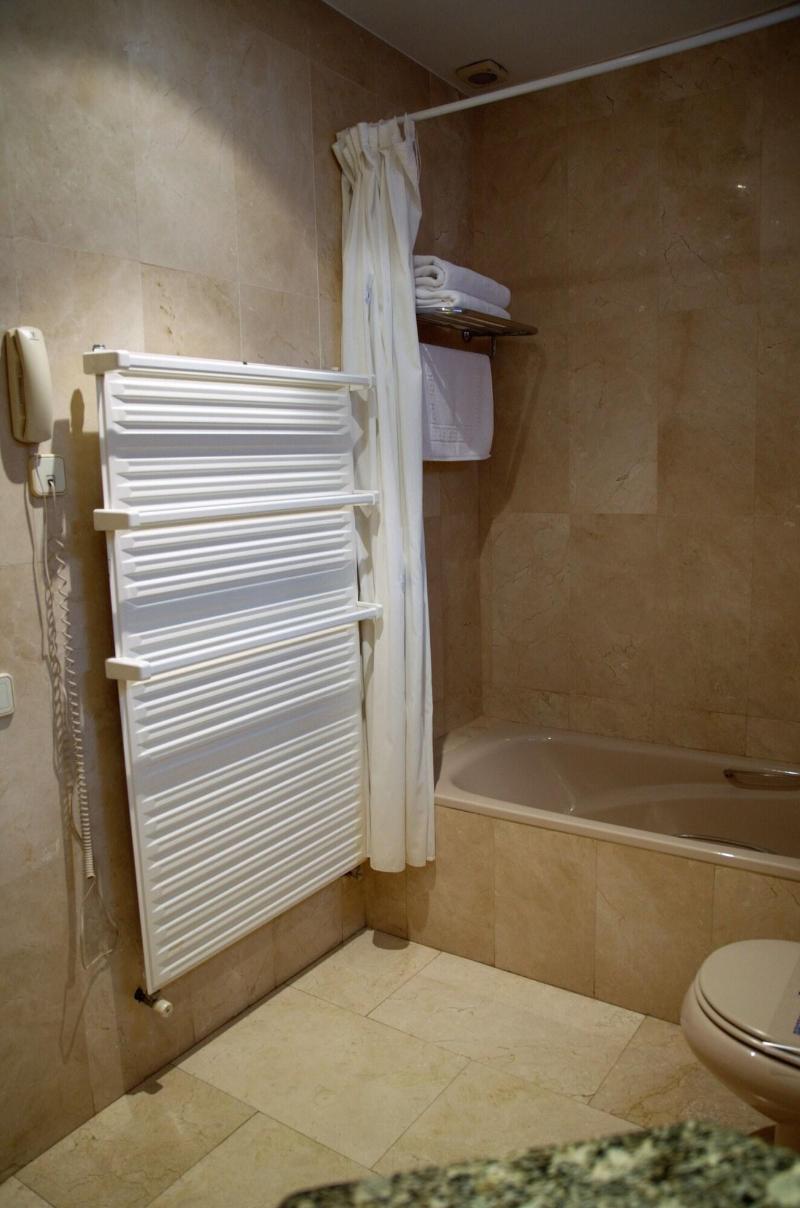 Hotel Suis image
