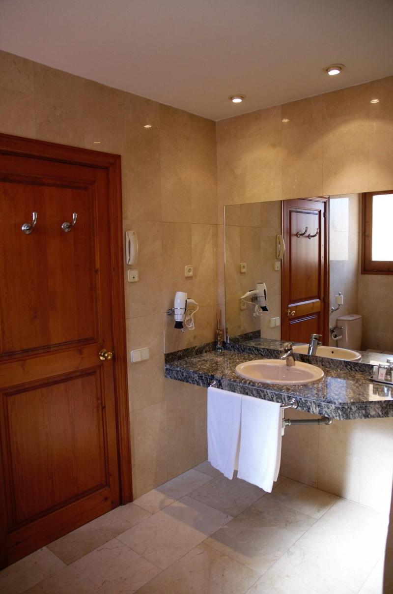 Hotel Suis image